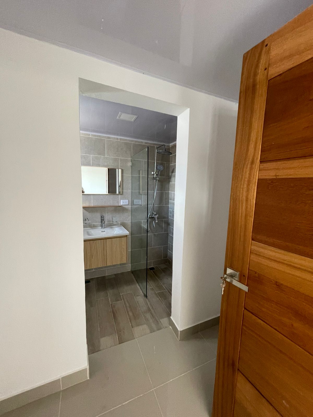 APARTAMENTO EN VENTA – JARDINES DEL SUR SANTIAGO Primer nivel con pati Foto 7277213-4.jpg