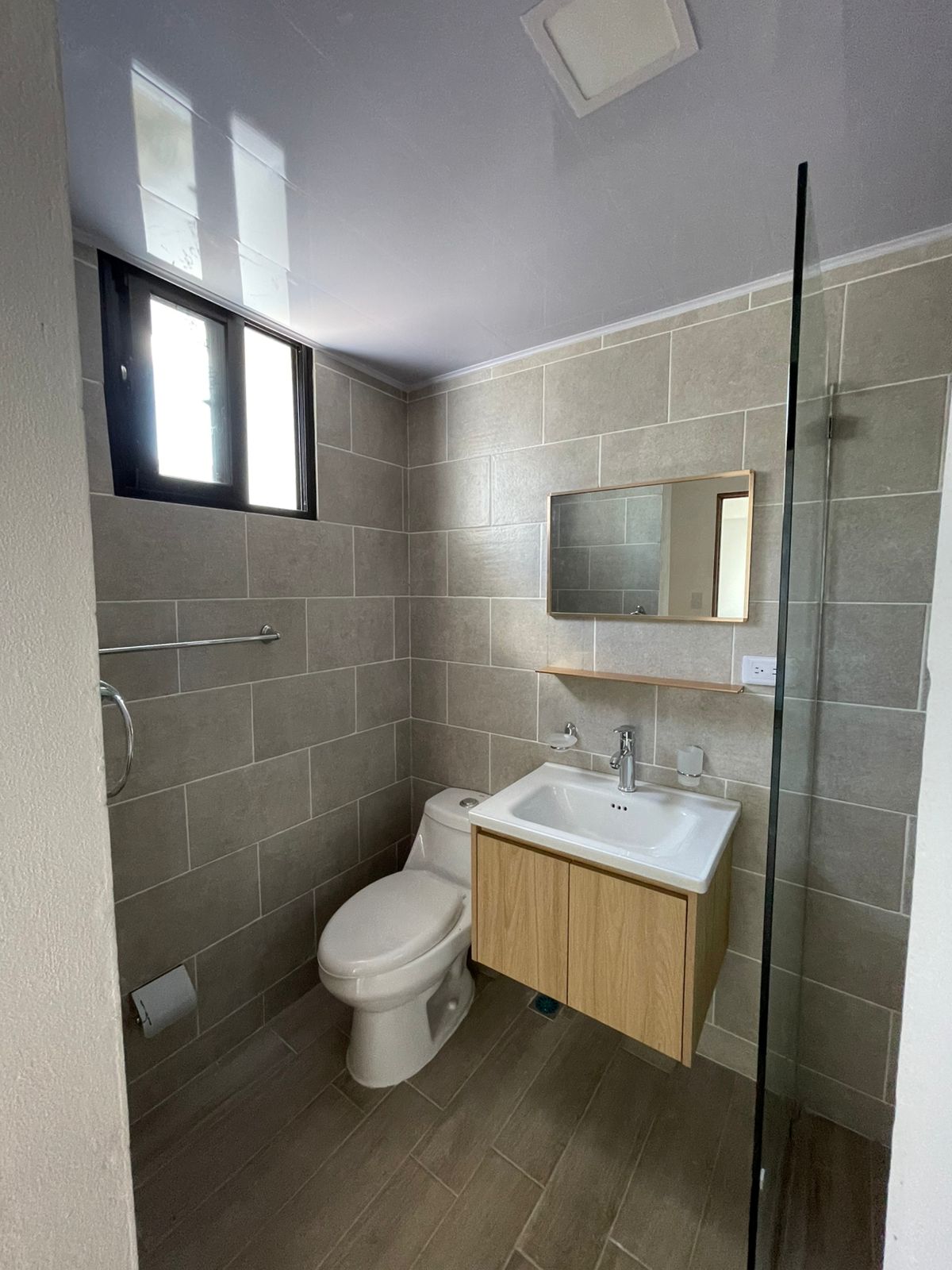 APARTAMENTO EN VENTA – JARDINES DEL SUR SANTIAGO Primer nivel con pati Foto 7277213-6.jpg