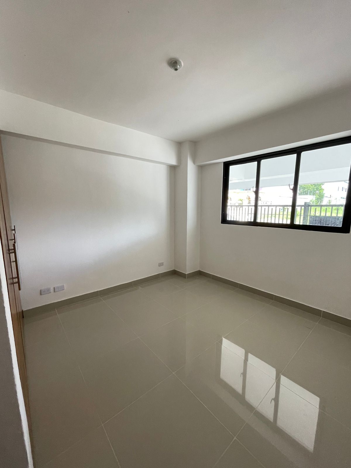 APARTAMENTO EN VENTA – JARDINES DEL SUR SANTIAGO Primer nivel con pati Foto 7277213-7.jpg