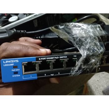 LINKSYS LGS108P SWITCH POE GIGABYTE 8 PUERTOS Foto 7277329-1.jpg