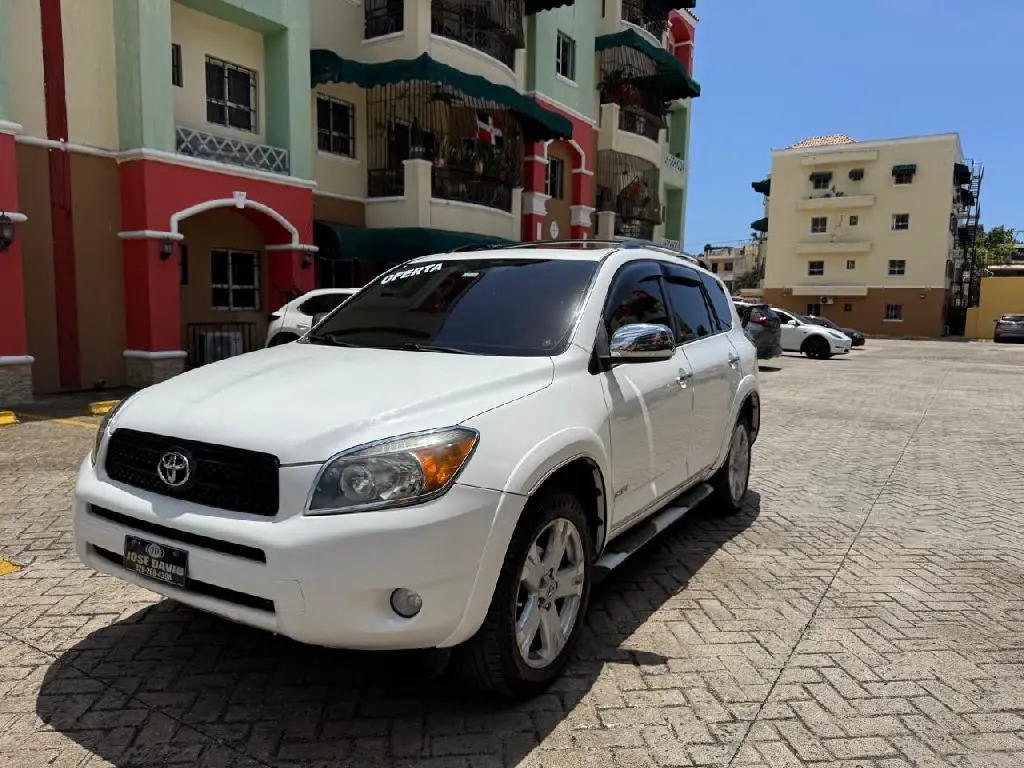Toyota RAV4 Sport año 2006 Foto 7277501-1.jpg