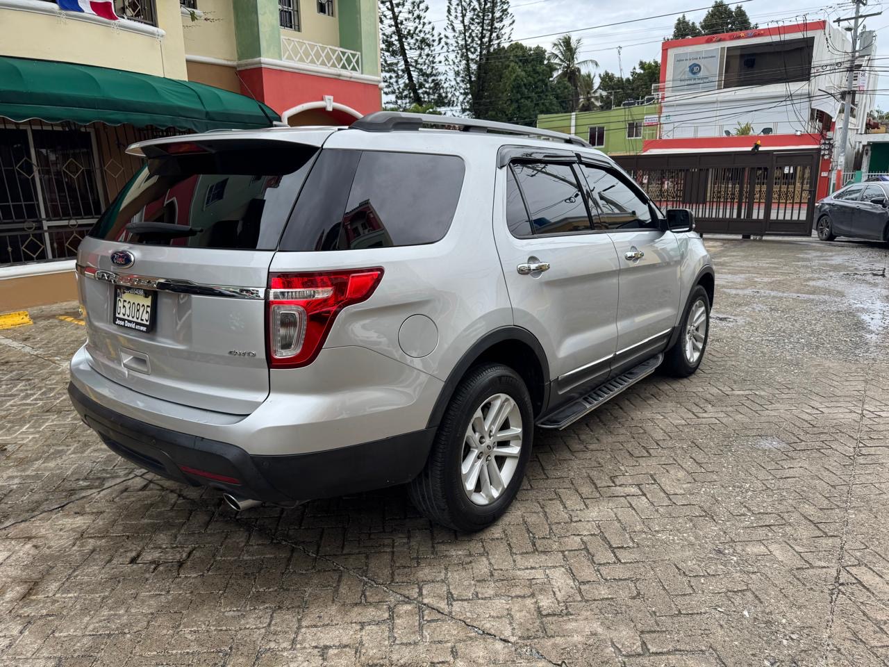 Ford Explorer XLT tres filas año 2015 Foto 7277503-10.jpg