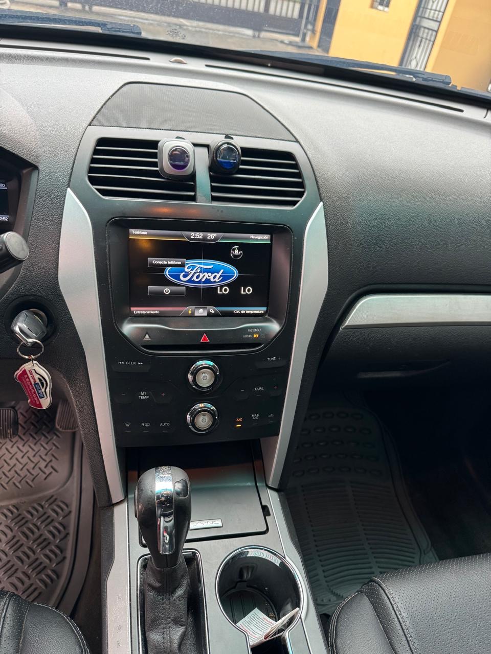Ford Explorer XLT tres filas año 2015 Foto 7277503-7.jpg