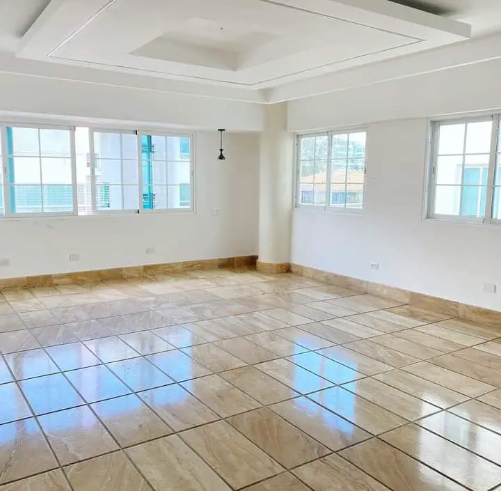 Apartamento de 4 Habitaciones en Venta en la Urbanización Real.  Foto 7277798-4.jpg