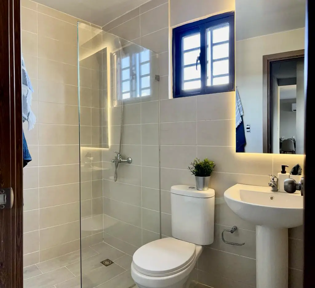 Apartamento de 2 Habitaciones en Venta en la Charles de Gaulle. Foto 7277822-5.jpg