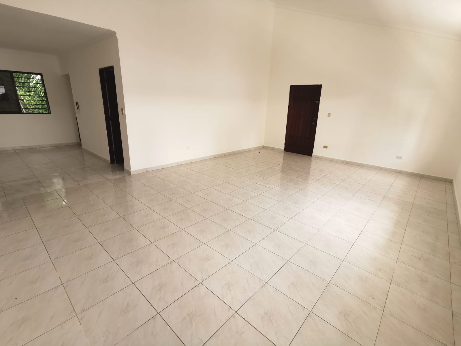 Naco apartamento en alquiler de 3 habitaciones 2 parqueos clásico Foto 7277825-2.jpg