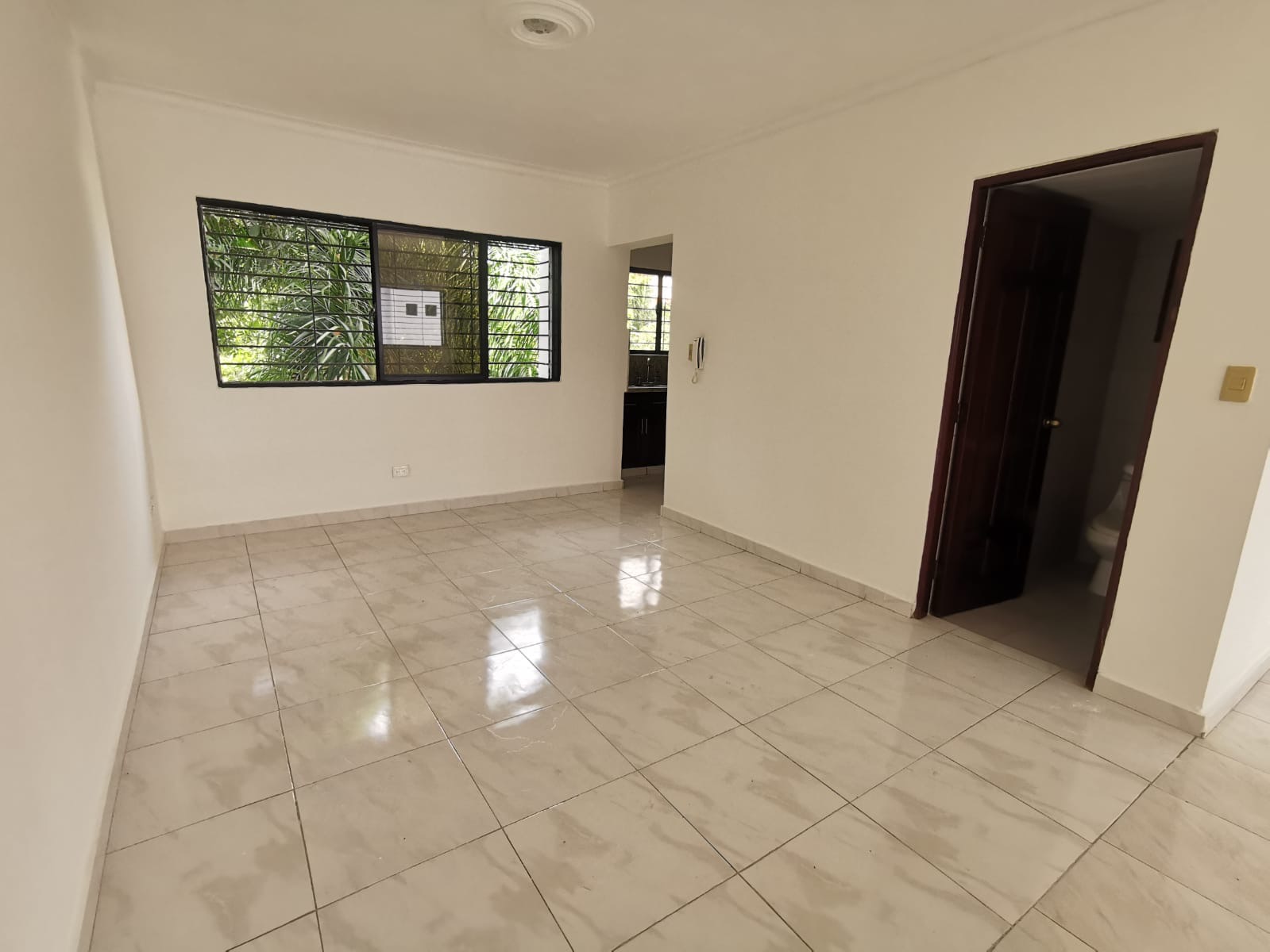Naco apartamento en alquiler de 3 habitaciones 2 parqueos clásico Foto 7277825-3.jpg