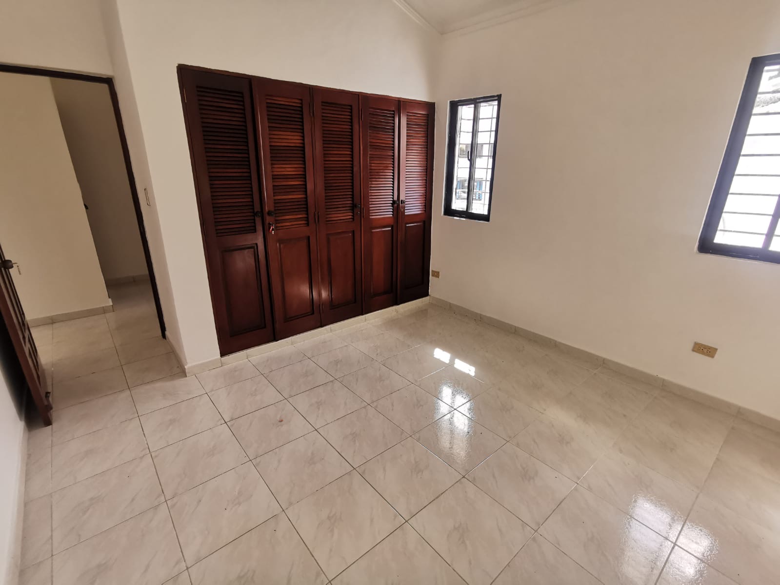 Naco apartamento en alquiler de 3 habitaciones 2 parqueos clásico Foto 7277825-7.jpg