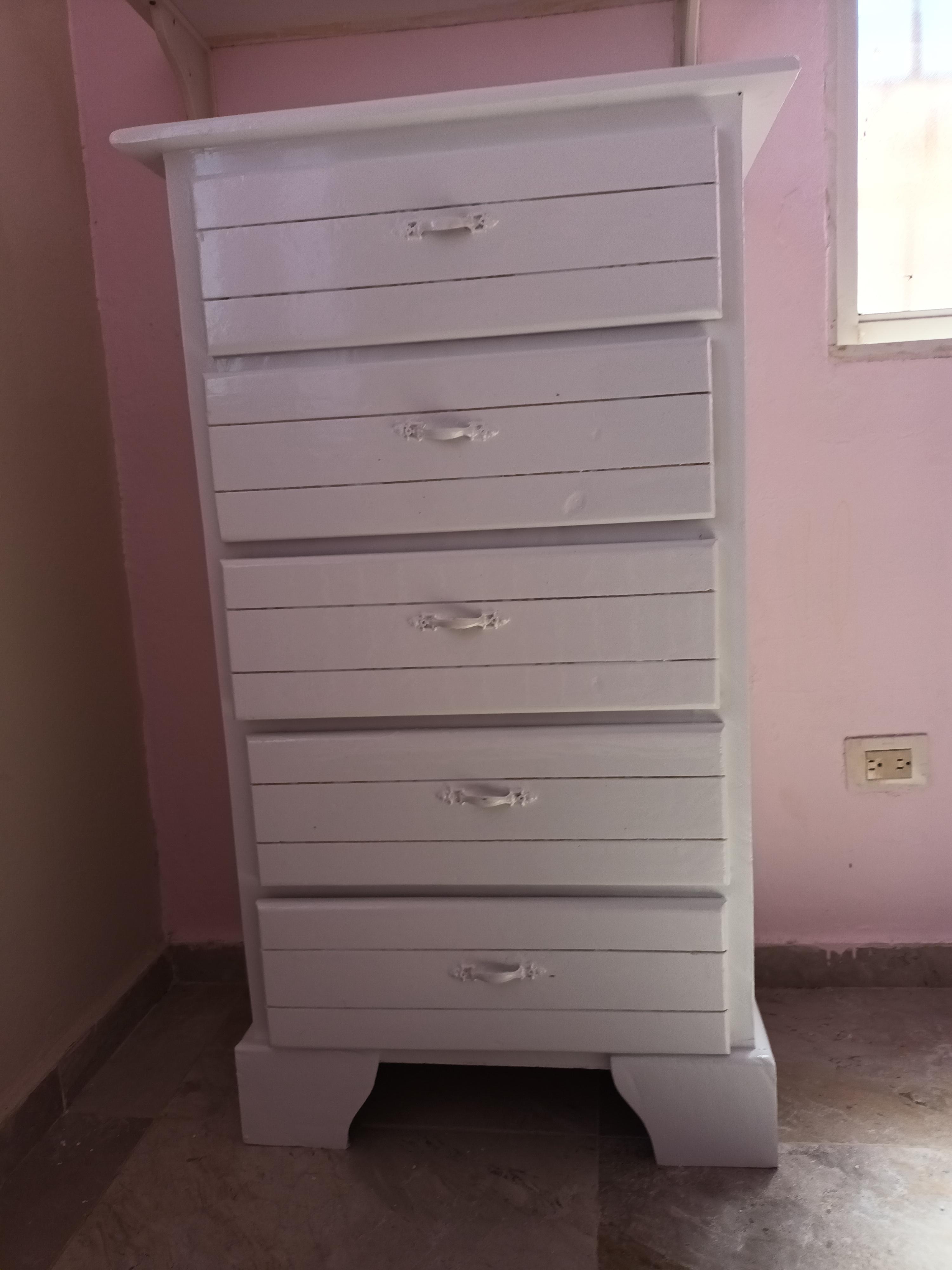 Gabetero blanco en Santo Domingo Este Foto 7277887-2.jpg