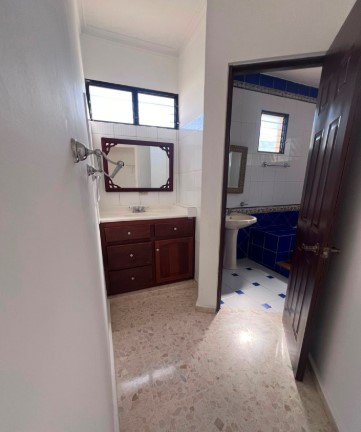 EN VENTA – CASA CON PATIO EN ARROYO HONDO SANTIAGO Foto 7277890-12.jpg
