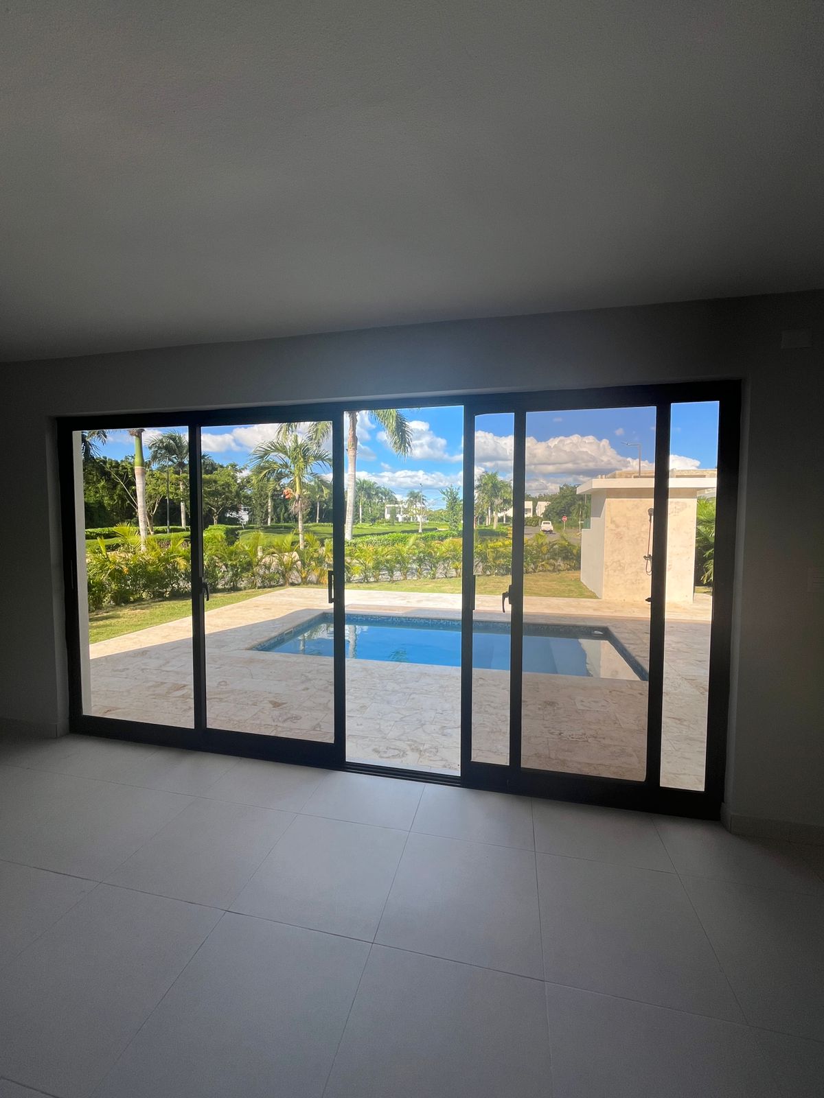 Vendo Hermosa Villa ubicada en el residencial Garden Village  Foto 7278004-2.jpg