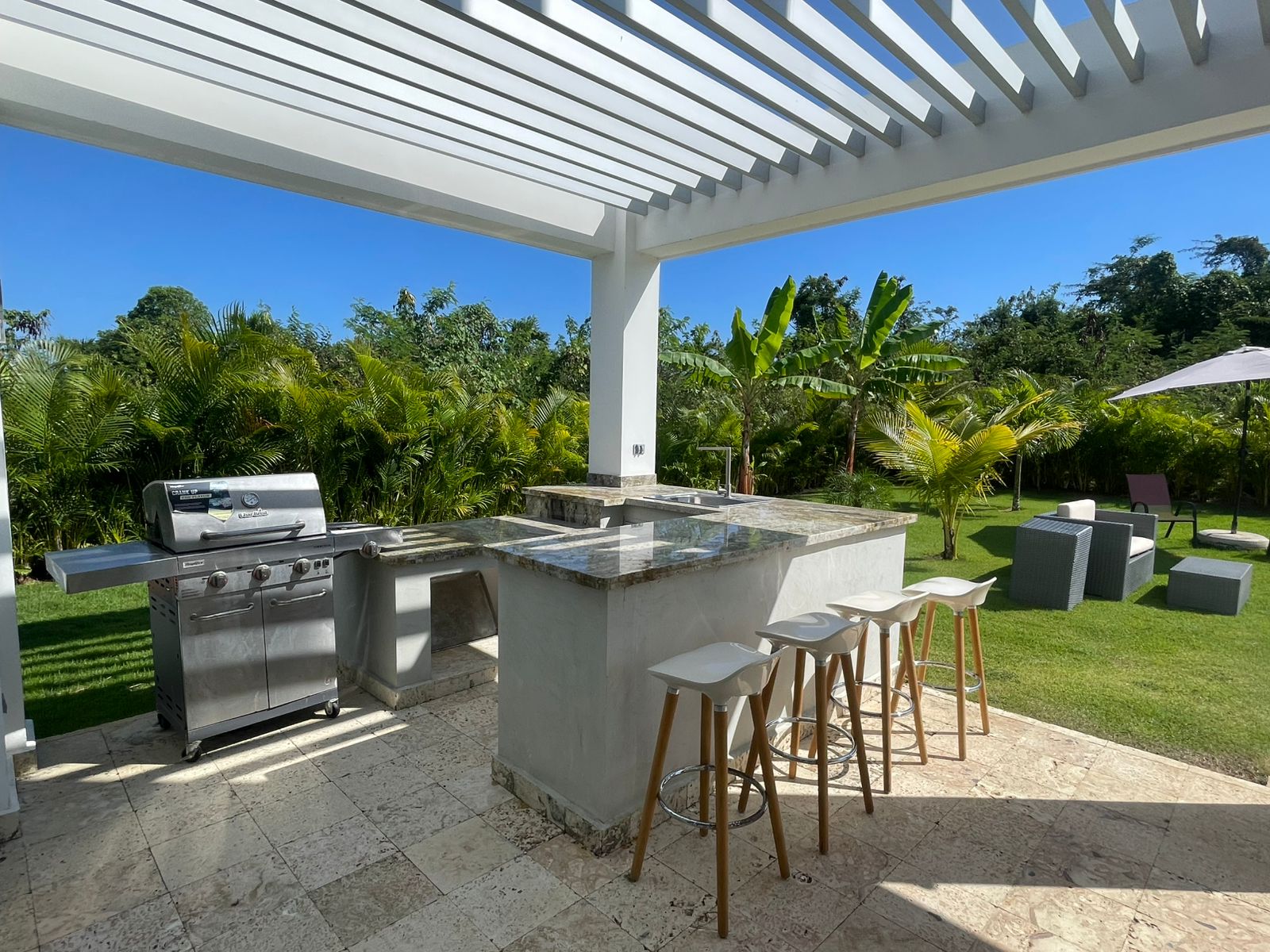 Vendo hermosa villa en Playa Nueva Romana  Foto 7278008-13.jpg