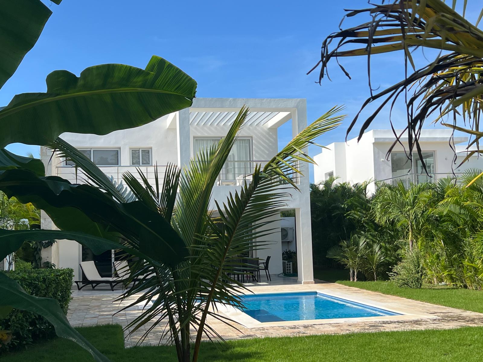Vendo hermosa villa en Playa Nueva Romana  Foto 7278009-8.jpg