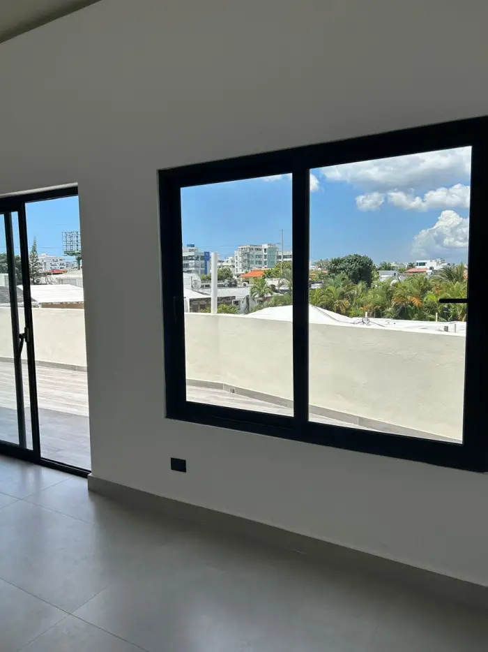 La Castellana! Zona exclusiva y tranquila  VENDO o ALQUILO Apartamento Foto 7278032-3.jpg