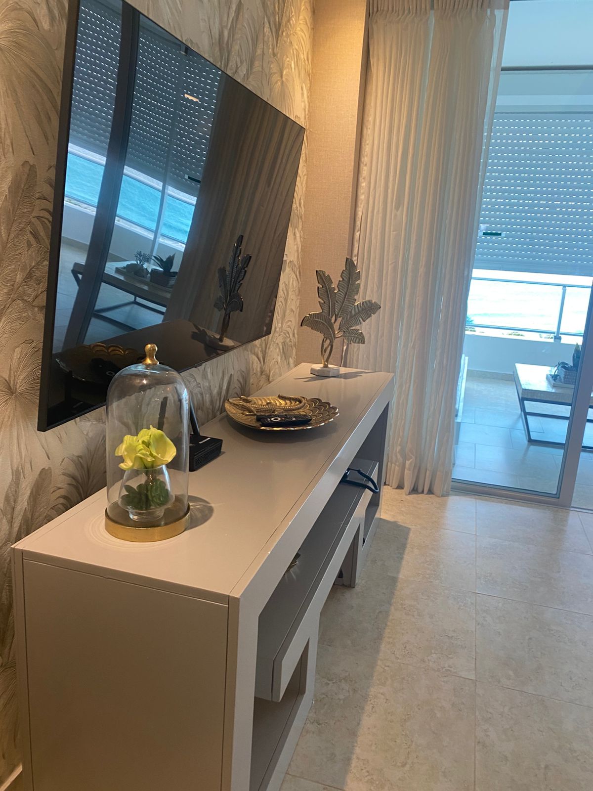 Alquilo elegante y acogedor apartamento en primera línea de playa Juan Foto 7278123-1.jpg