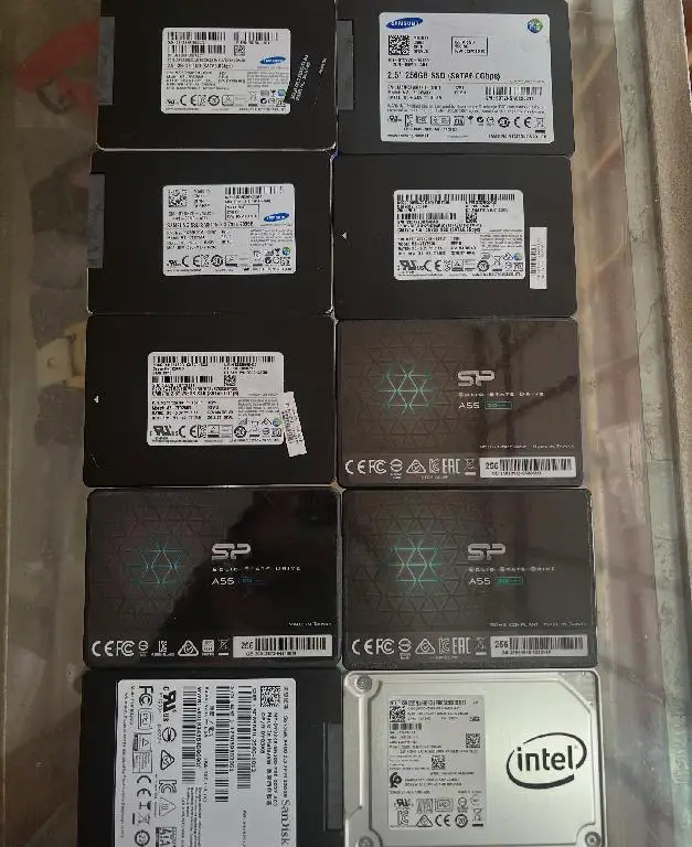 Disco ssd Samsung SP A55 Sandisk e Intel de 256gb sata 3 a 6gb por seg Foto 7278149-1.jpg