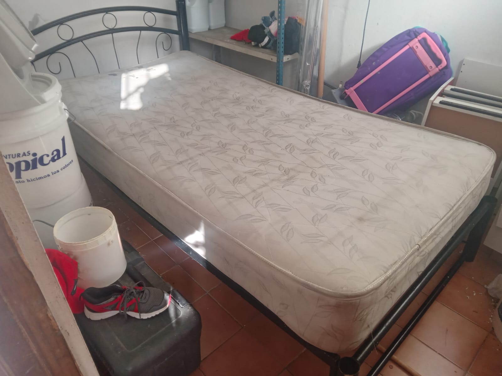 Cama TWIN con su colchon  regalo Foto 7278176-2.jpg