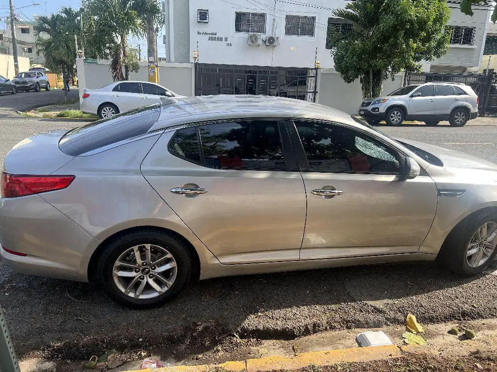 Vendo Kia Optima 2011 Foto 7278179-4.jpg