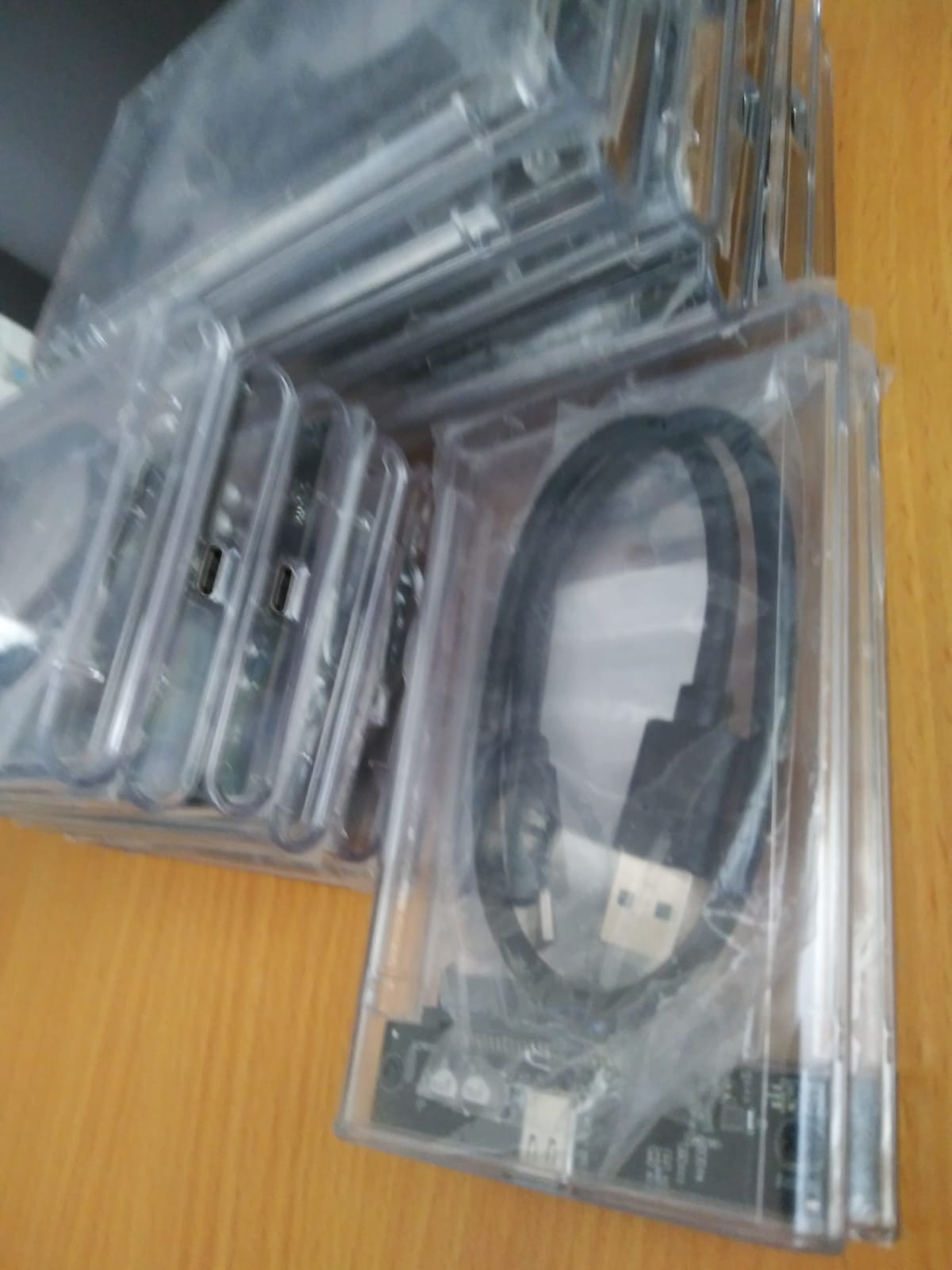 Enclouser 2.5 Pulgadas Para Disco Duros SATA a USB 3.1 Tipo C Foto 7278259-1.jpg