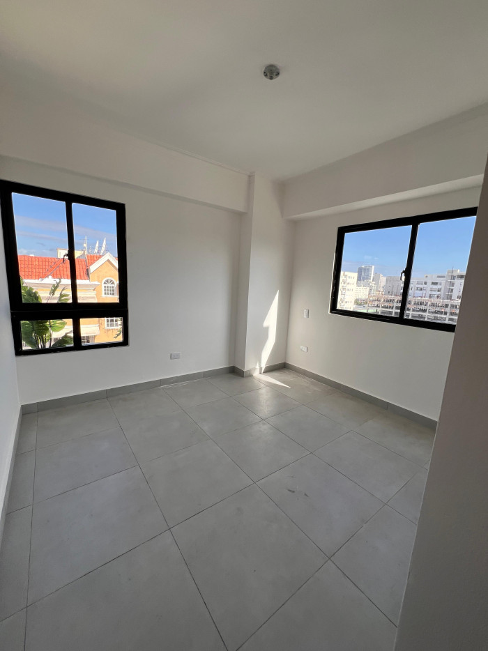 Se alquila hermoso apartamento Evaristo Morales Foto 7278299-5.jpg