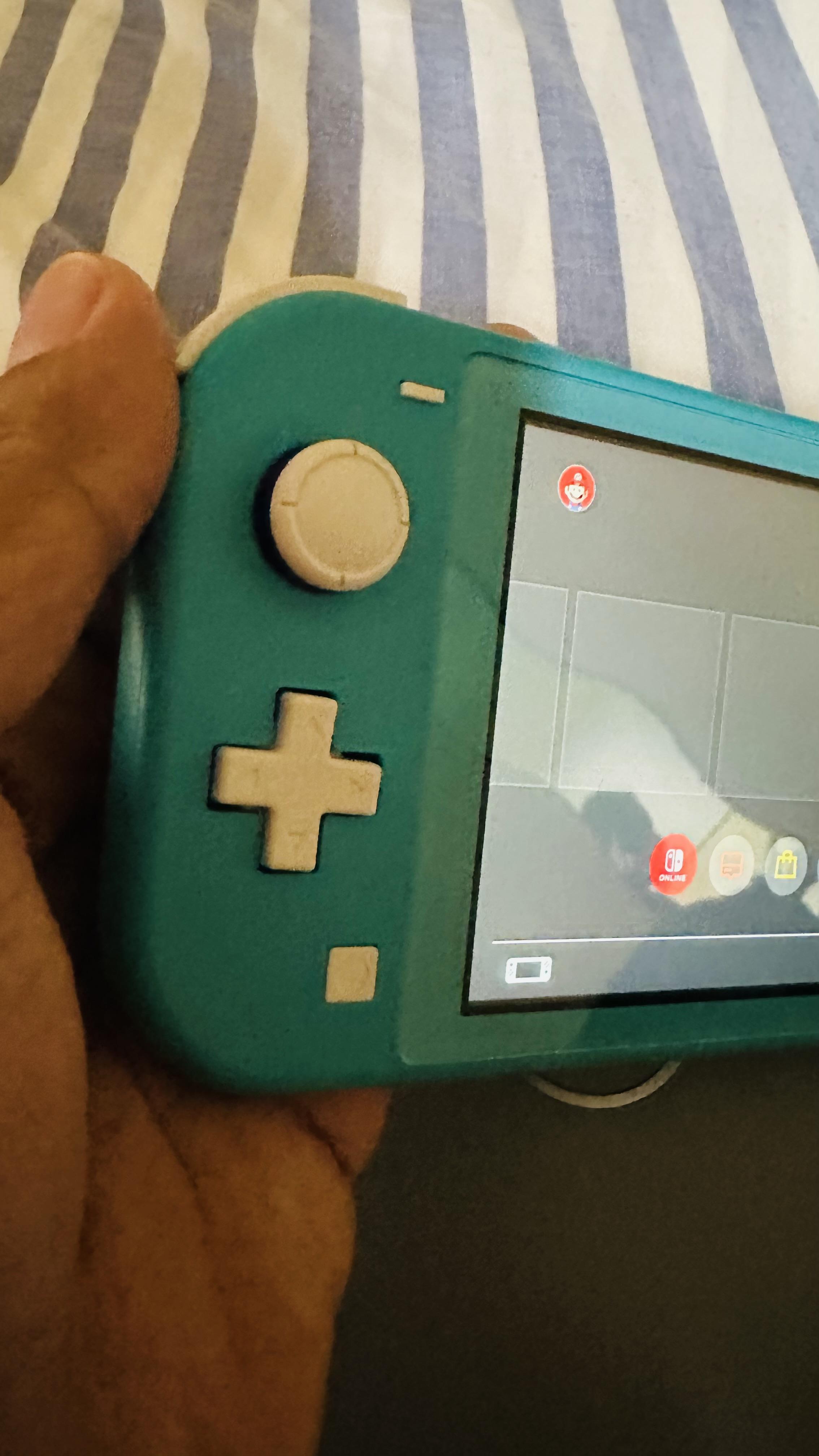 NINTENTO SWITCH LITE Foto 7278335-4.jpg