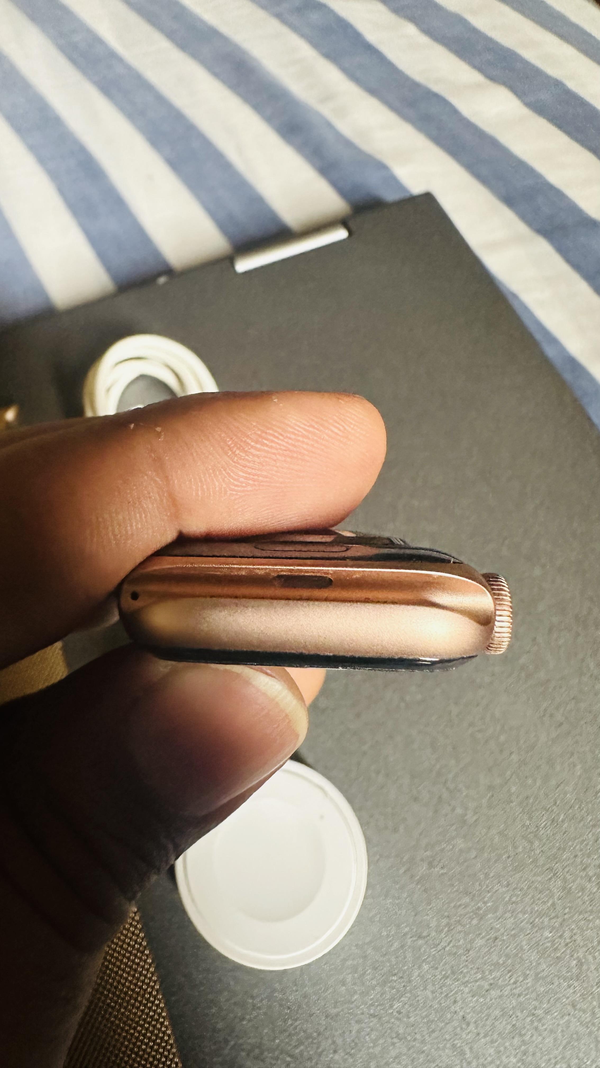 APPLE WATCH SERIE 5 40mm ROSE GOLD Foto 7278336-5.jpg