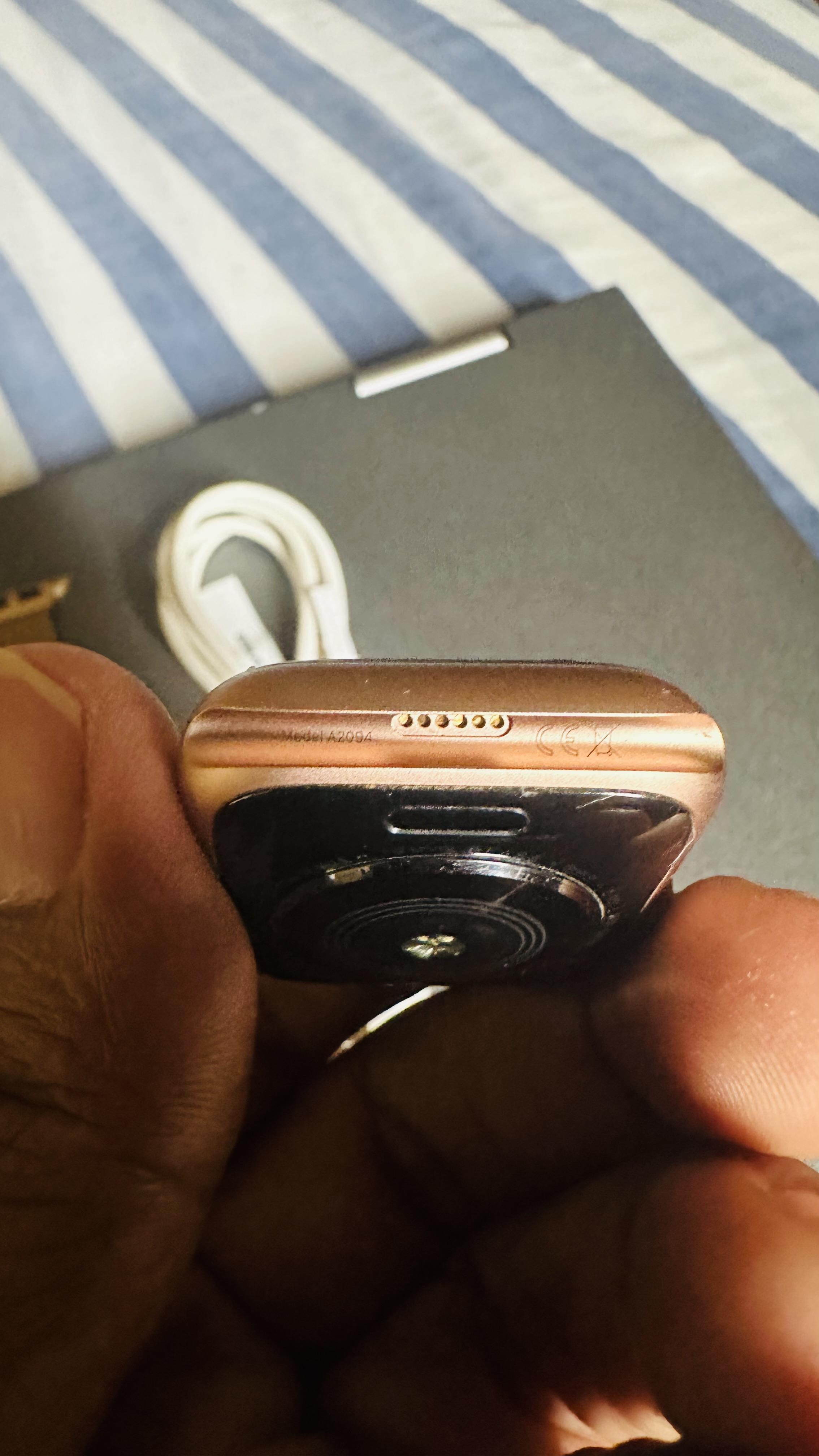 APPLE WATCH SERIE 5 40mm ROSE GOLD Foto 7278336-6.jpg
