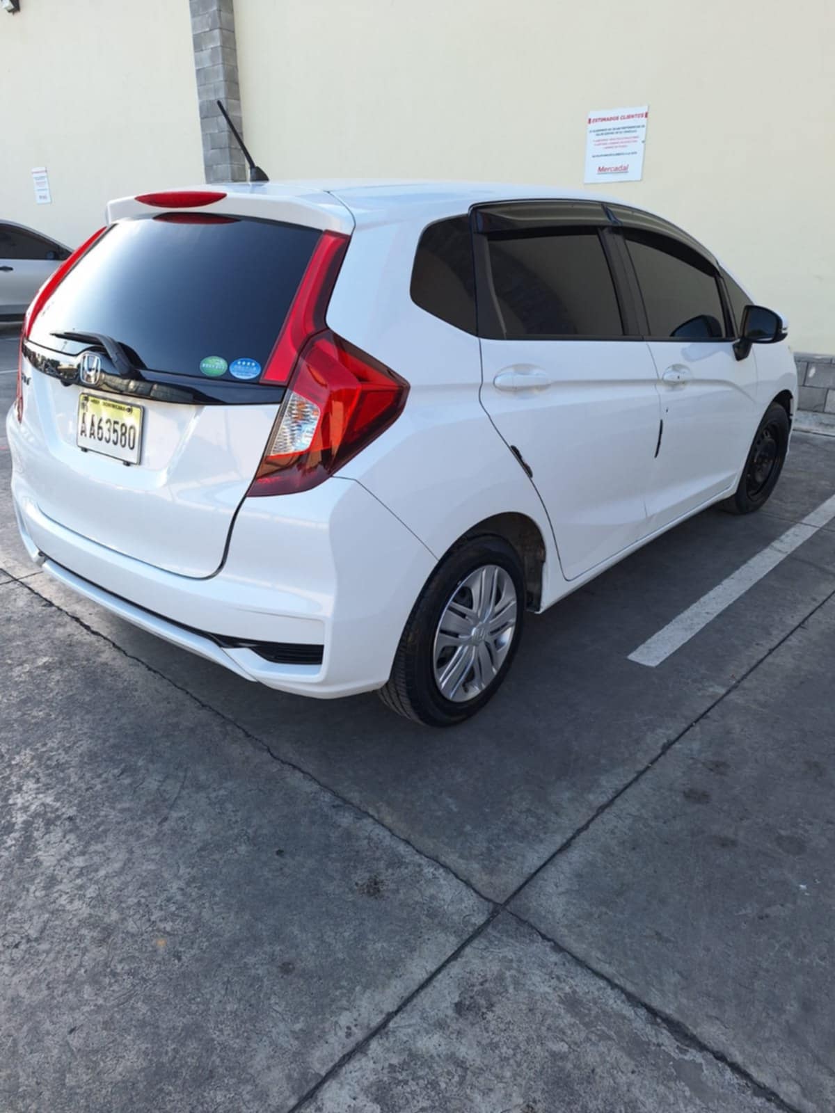 Honda Fit 2019 en buenas condiciones Foto 7278337-4.jpg