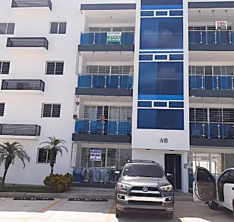 En Venta – Apartamento con Azotea Privada en Cerro Alto Santiago Foto 7278533-3.jpg