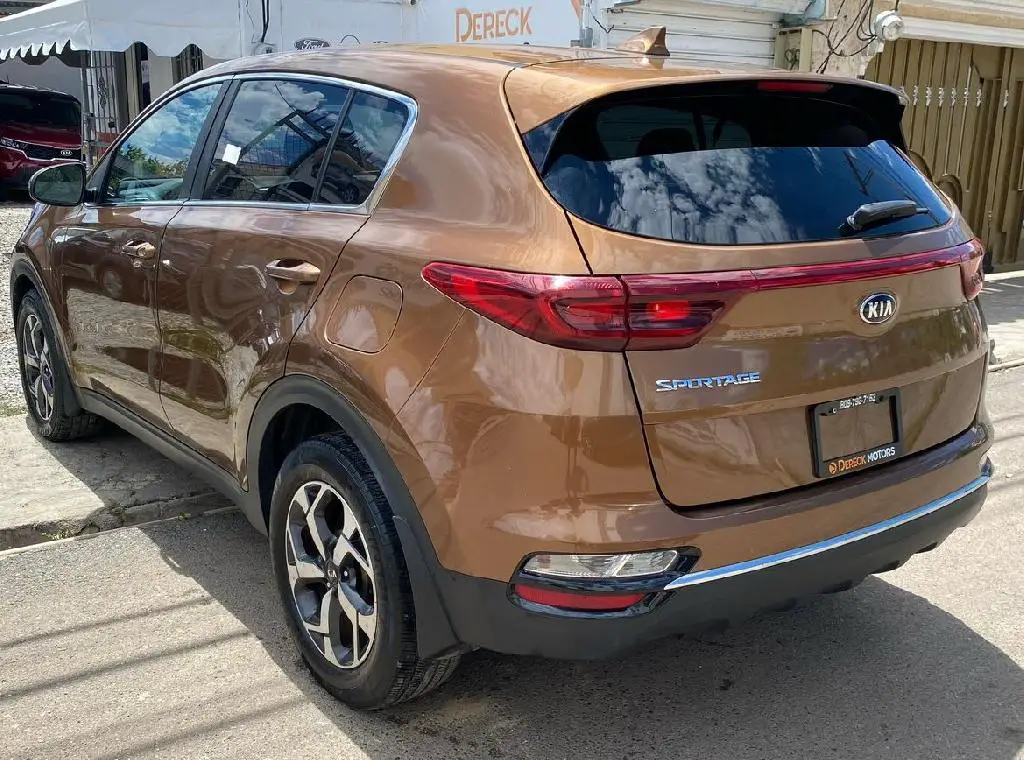KIA SPORTAGE LX 2020 Foto 7278784-3.jpg