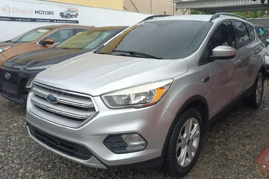 FORD ESCAPE 2018 Foto 7278796-1.jpg