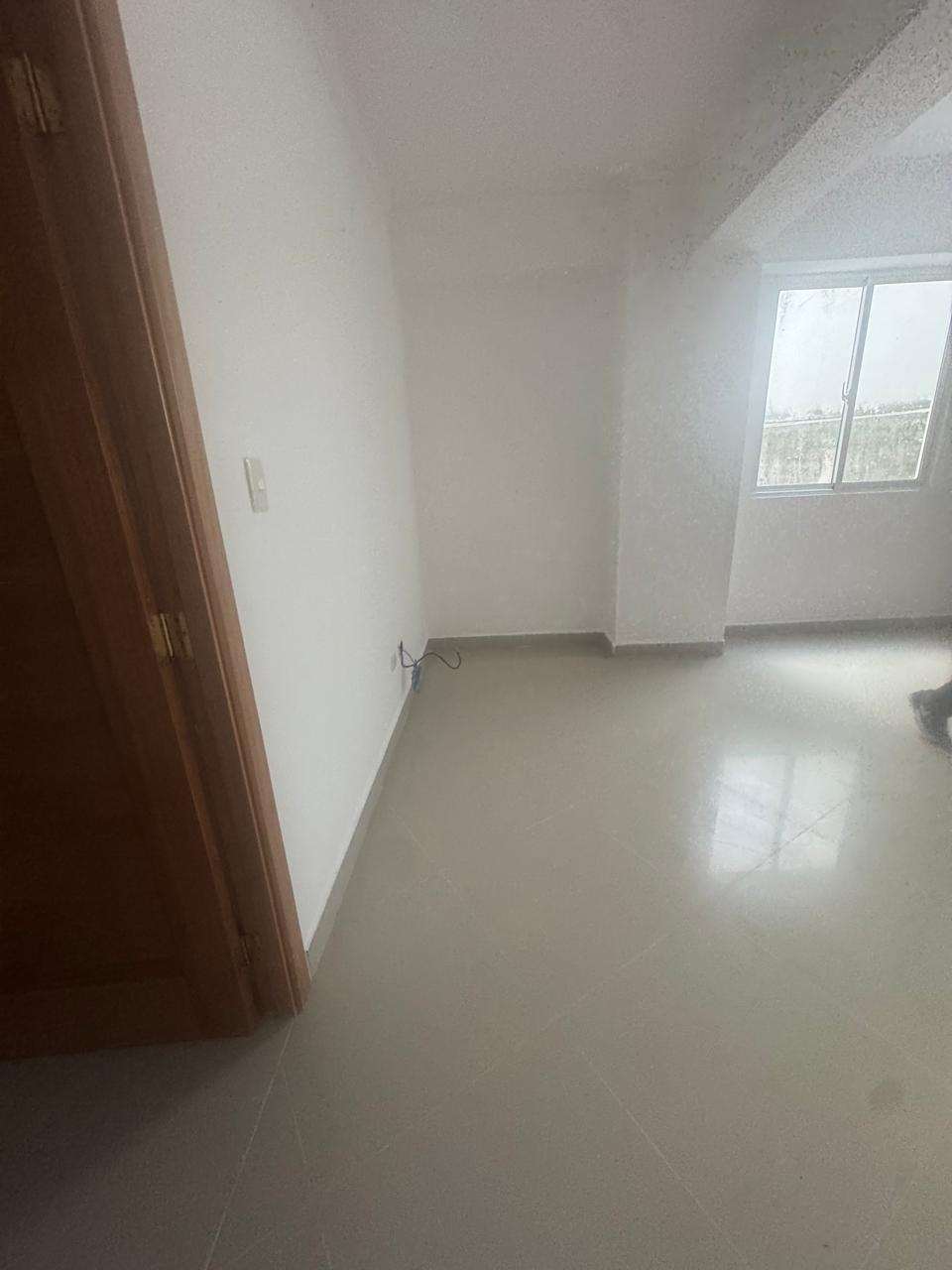 apartamento en alqiuiler de 3 habitaciones por el condado Foto 7278852-14.jpg