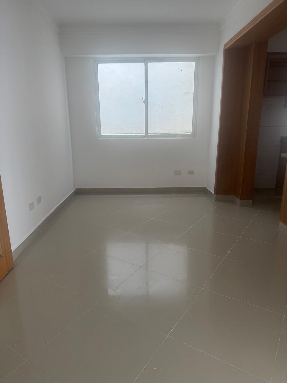 apartamento en alqiuiler de 3 habitaciones por el condado Foto 7278852-2.jpg