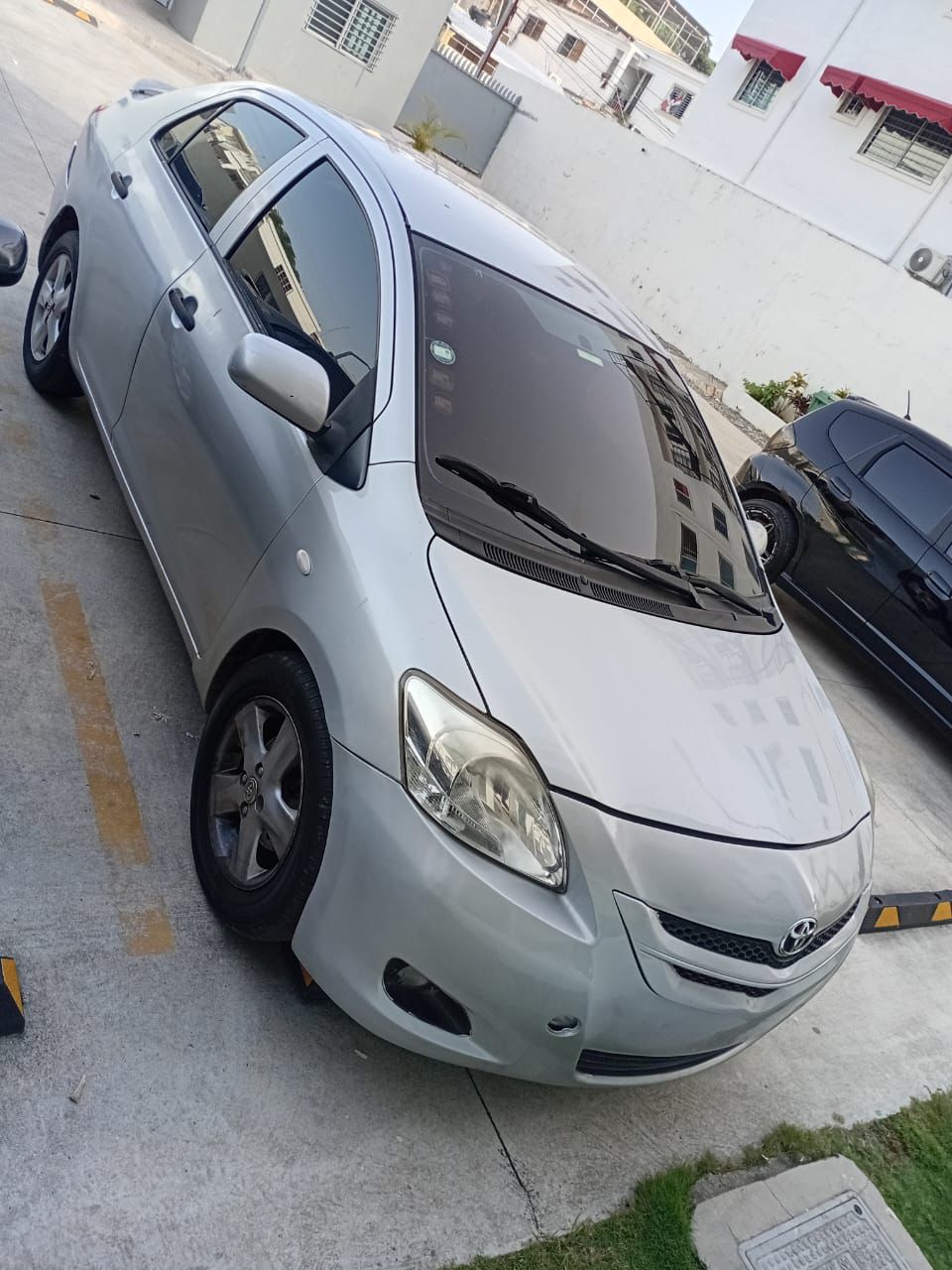 Toyota Yaris 2007 sedan Foto 7279067-6.jpg