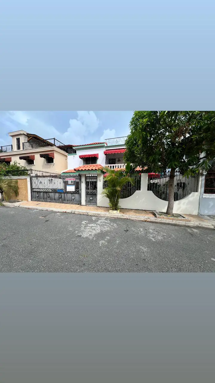 Vendo amplia casa en residencial mirador del este Foto 7279135-6.jpg