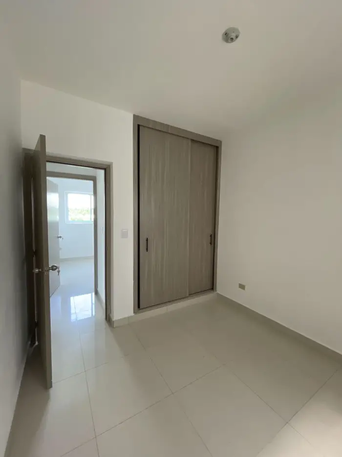 EN VENTA APARTAMENTO PISO 2 EN LA VEGA Foto 7279143-5.jpg