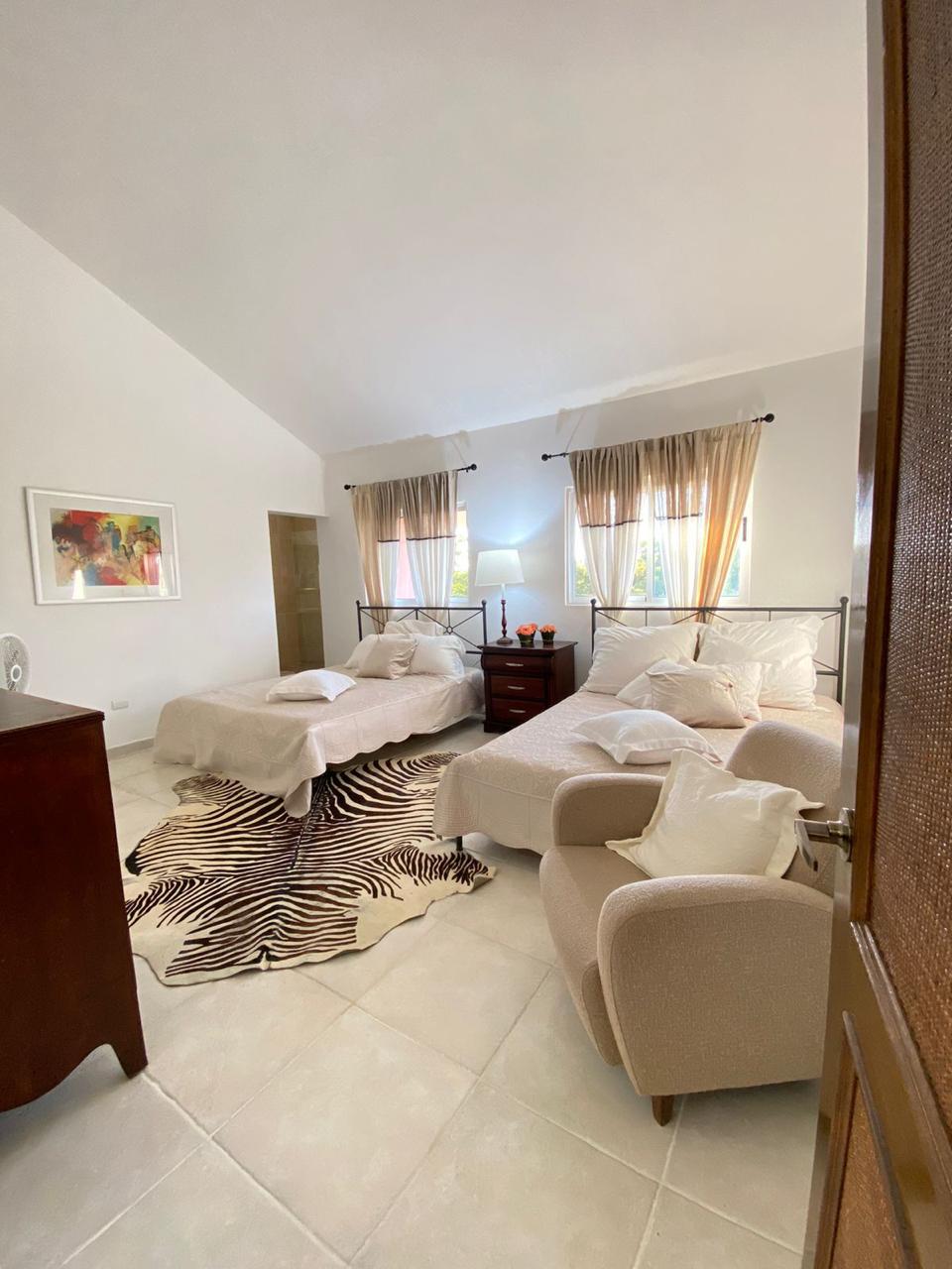 Vendo fabuloso apartamento Ubicado en Los Corales Guavaberry Golf  Cou Foto 7279367-13.jpg