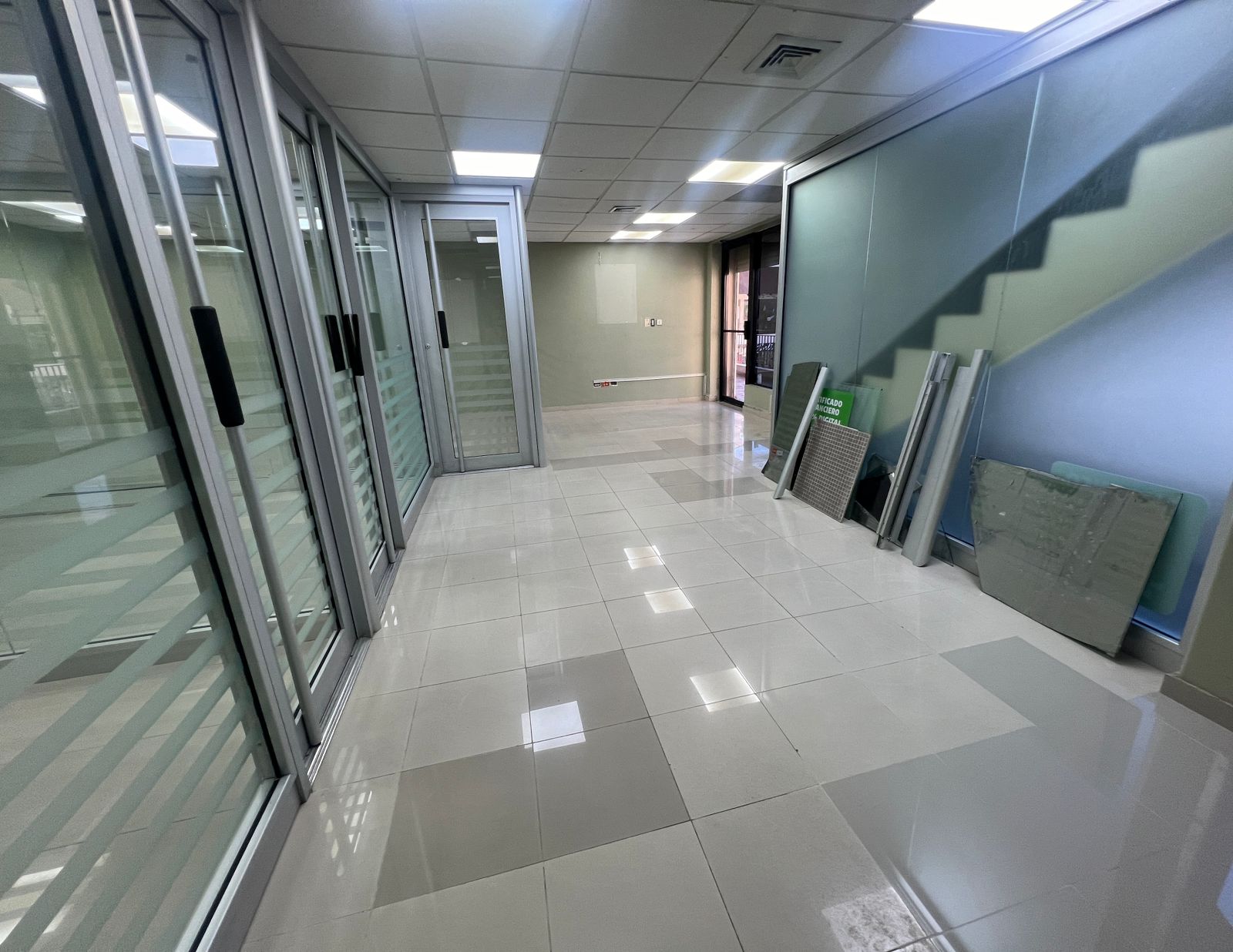 Disponible Local Comercial en Piantini Foto 7279456-5.jpg