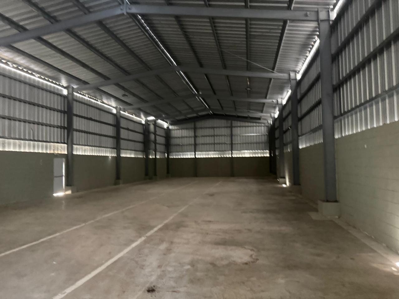 Renta de Nave Industrial en Autopista Duarte Santiago! Foto 7279492-5.jpg