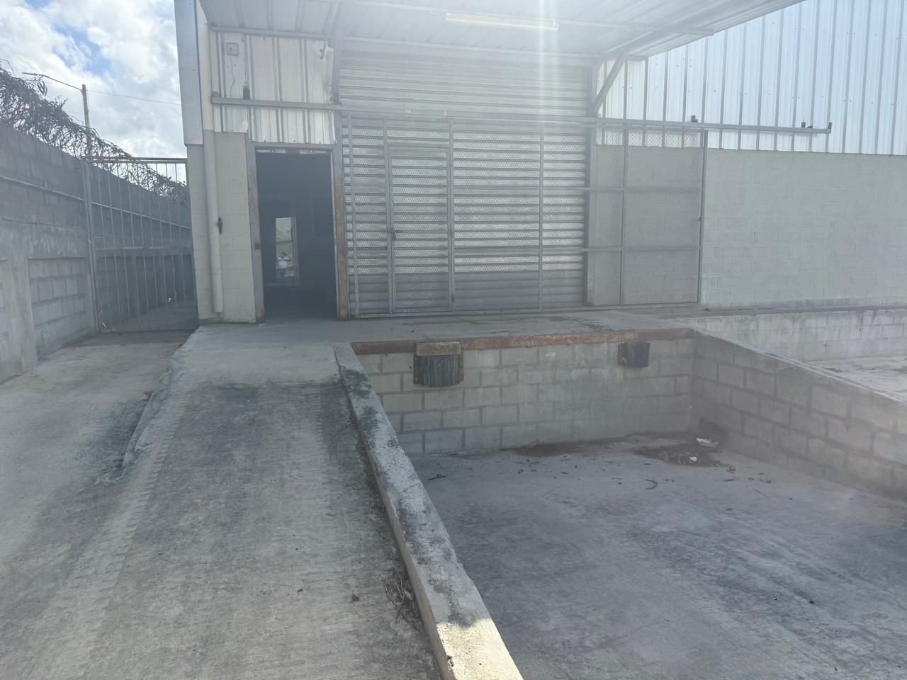 Renta de Nave Industrial en Autopista Duarte Santiago! Foto 7279492-8.jpg