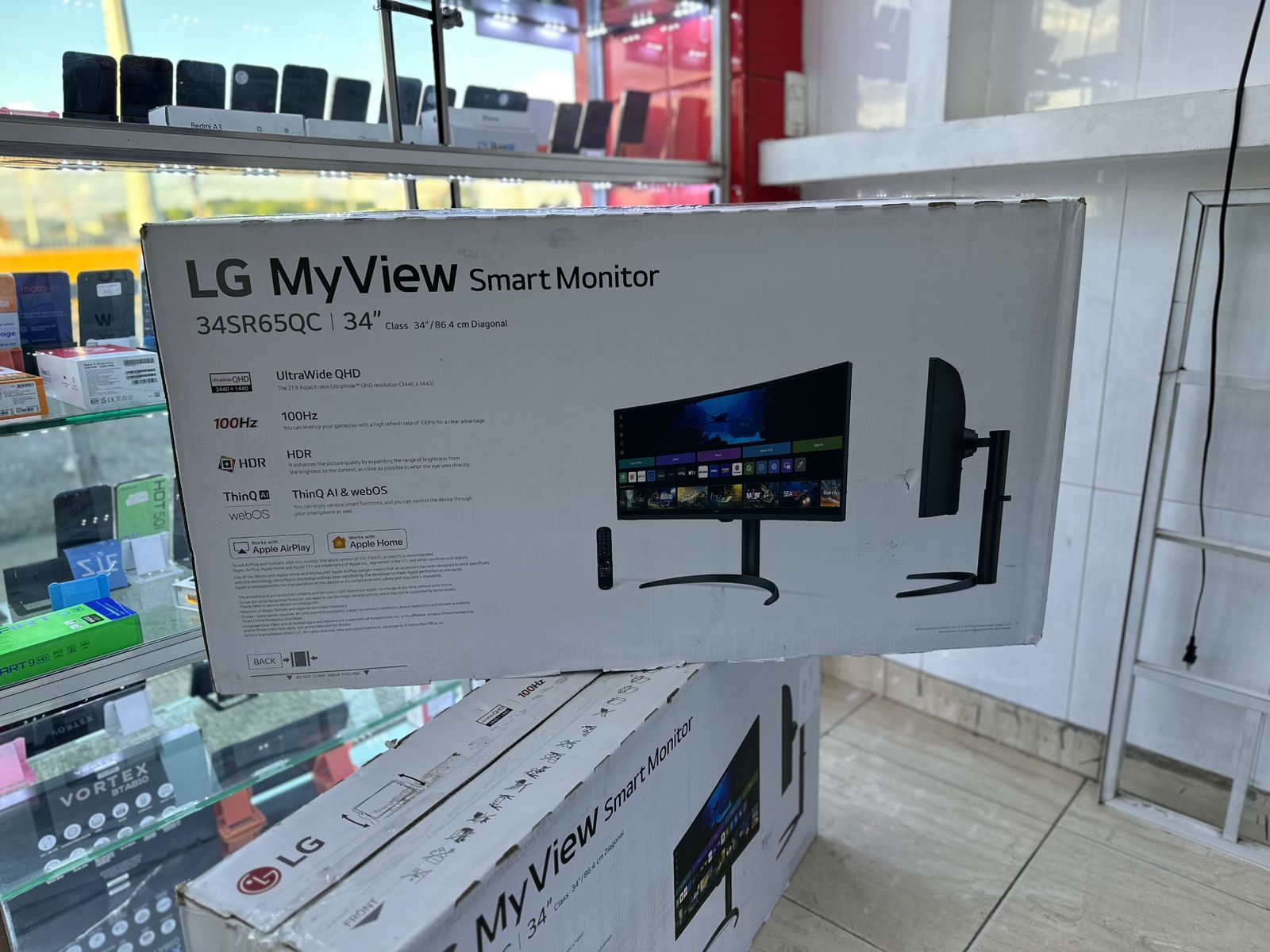 LG 34 Curved Ultrawide WQHD 3440 x 1440 Monitor - 34WR50QC-B  Nuevo se Foto 7279548-2.jpg