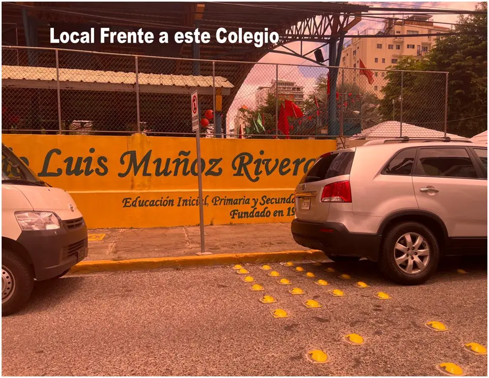 ALQUILO LOCAL DE OFICINAS EN ENSANCHE NACO 74 Mts.2 3er. NIVEL Foto 7279675-12.jpg