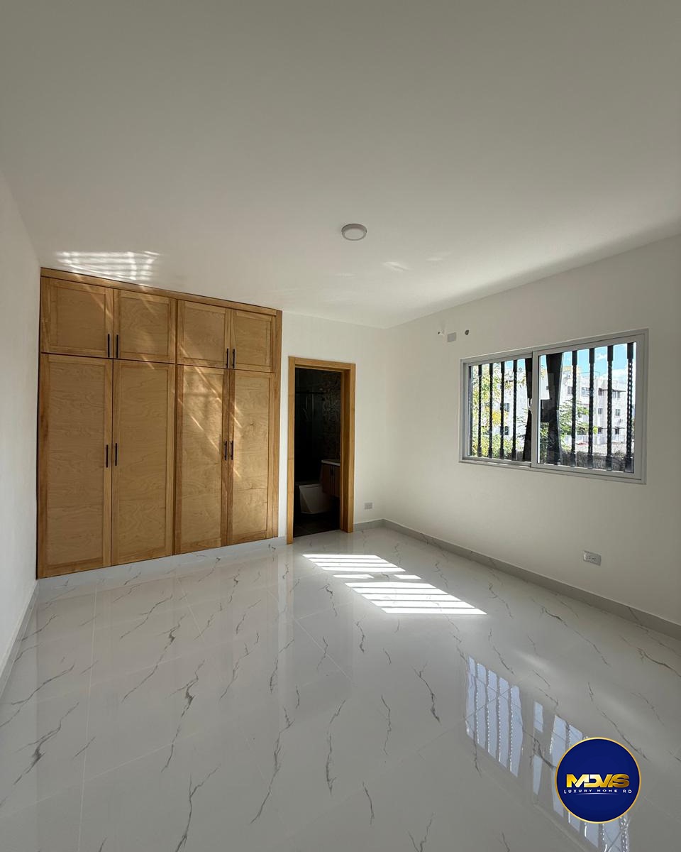Se vende Casa moderna con patio y piscina ubicada en Prado Oriental  4 Foto 7279746-7.jpg