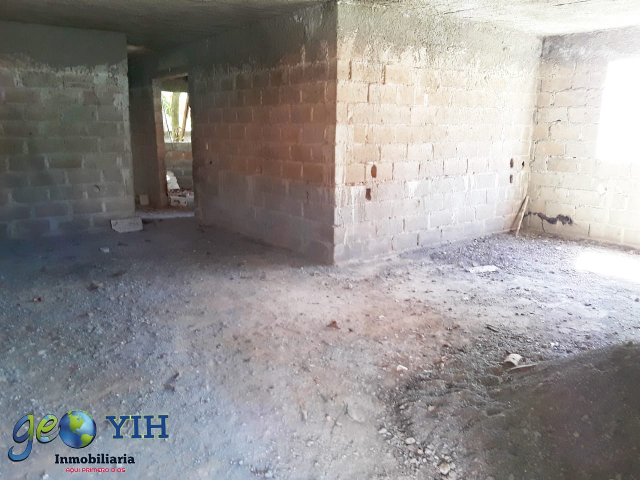 Mejora en VENTA Sector La Ureña 2 Esquinas Aut Las Américas 3-Hab 2-B  Foto 7279790-3.jpg