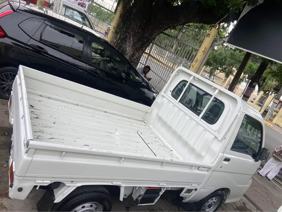 DAIHATSU HIJET 2013  MUY BUENAS CONDICIONES Foto 7279852-3.jpg