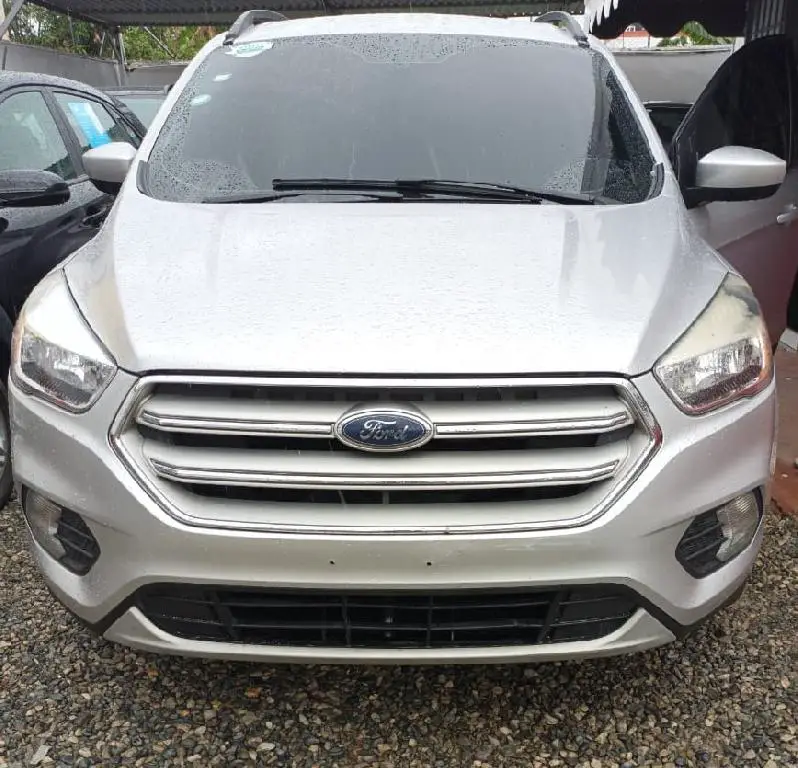 FORD ESCAPE 2018 Foto 7279884-3.jpg