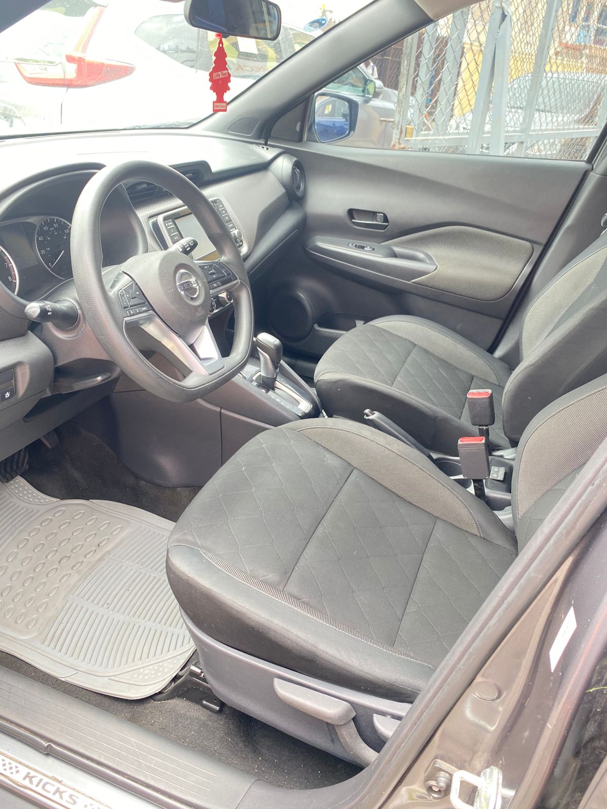 Nissan Kicks 2020 Foto 7279994-8.jpg