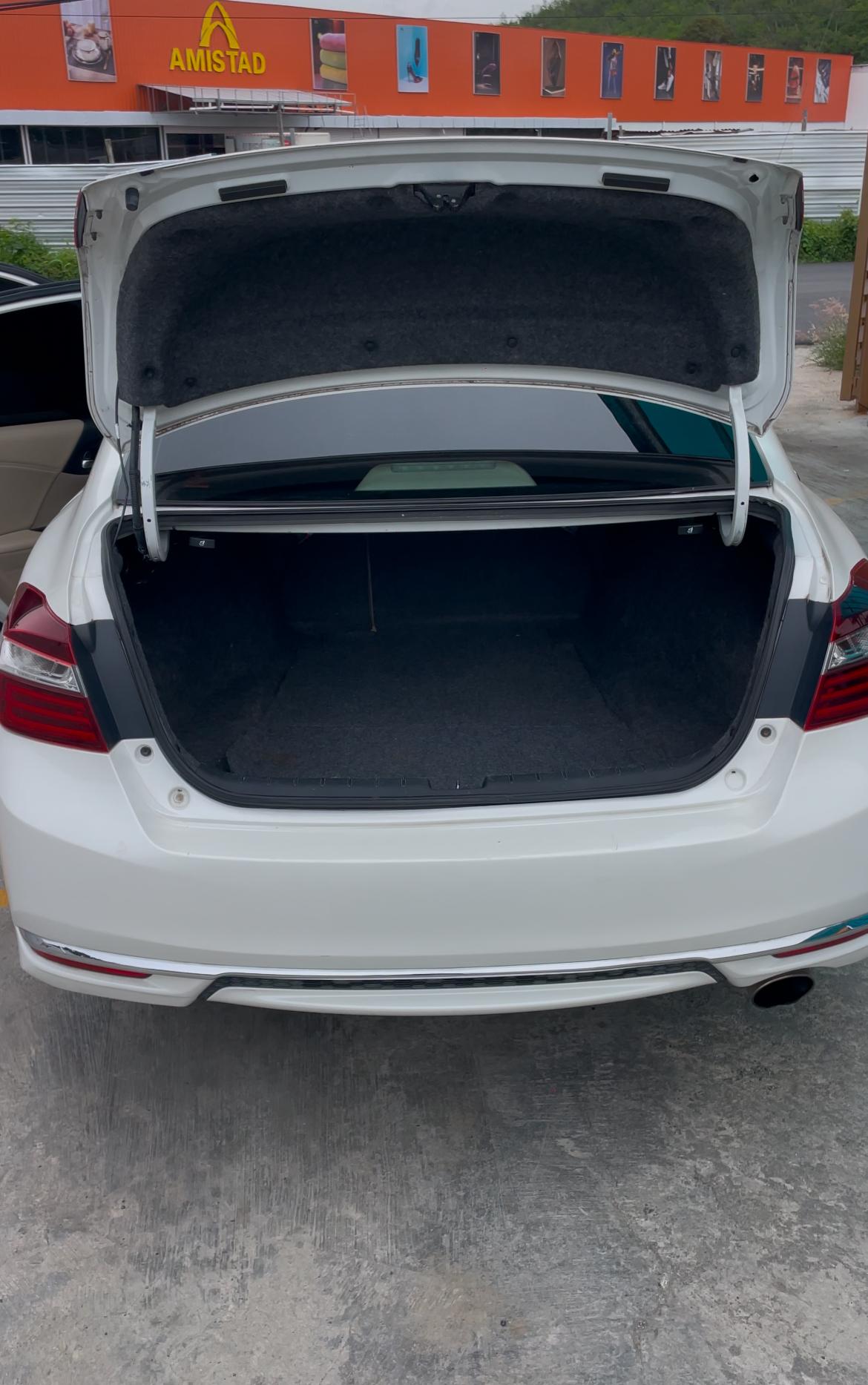 Honda Accord Ex 2016 clean carfax  en Peravia Foto 7280026-13.jpg