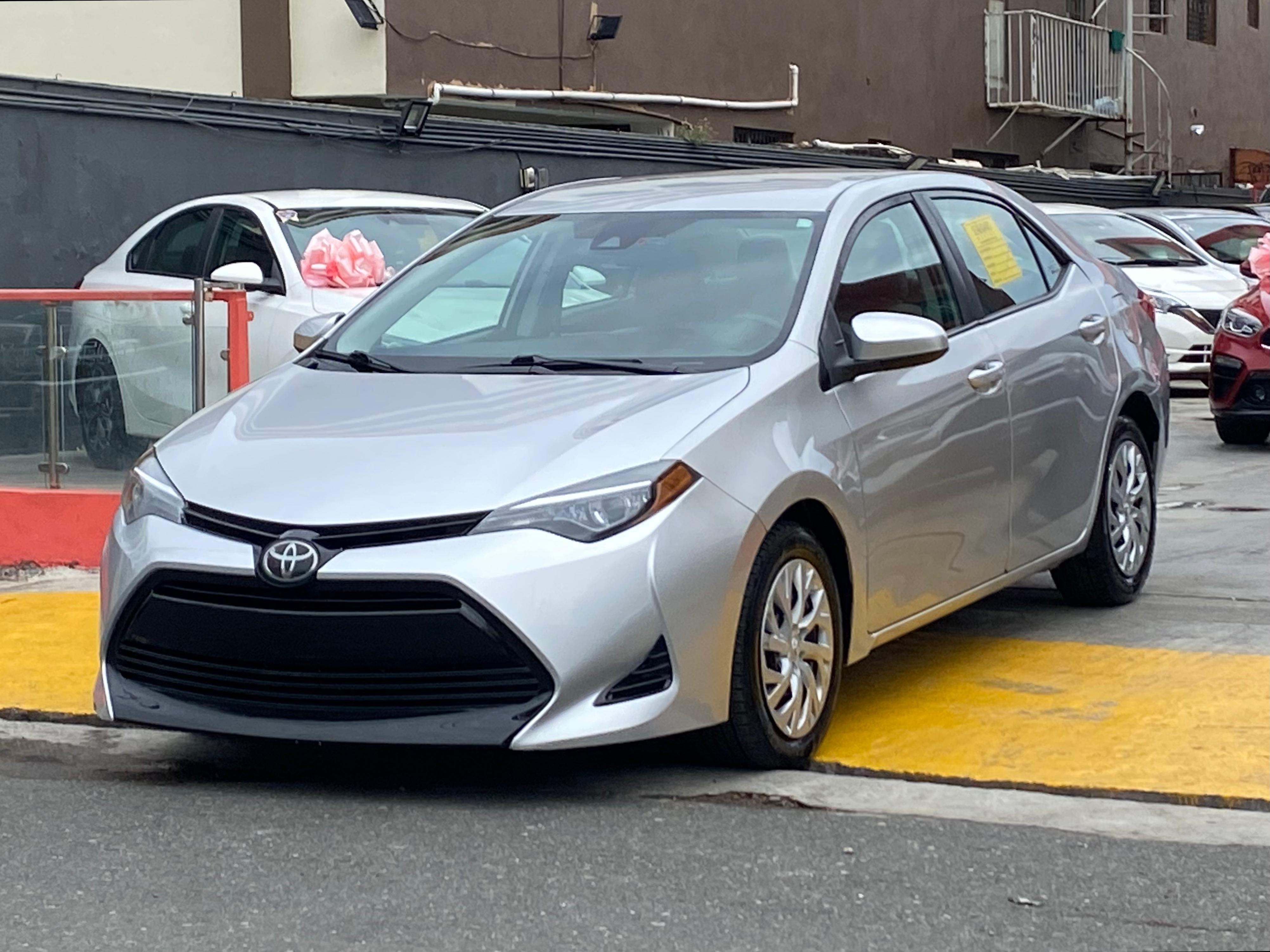 Toyota Corolla LE 2019  Foto 7280161-3.jpg