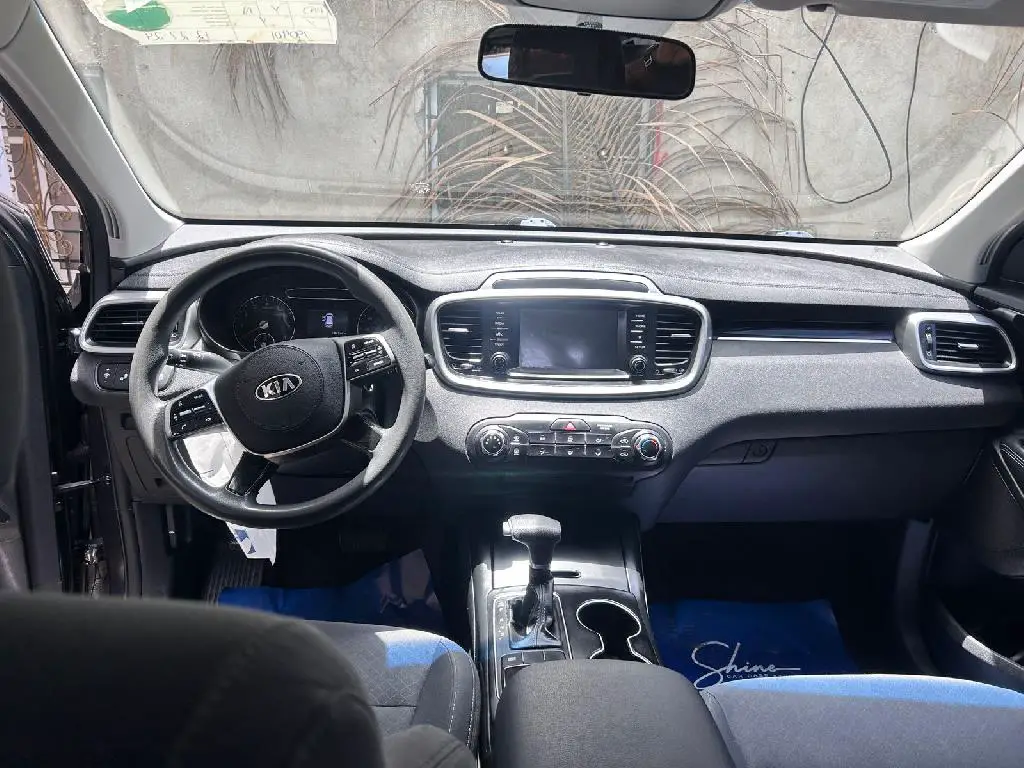 KIA SORENTO 2019 Foto 7280217-4.jpg
